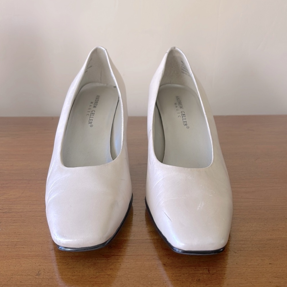 Andrew Geller Magic Maestro Block Heel Metallic Shoes. Like New